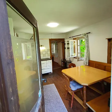 Gemuetliche Mit Kamin Und Garten * Garmisch-Partenkirchen